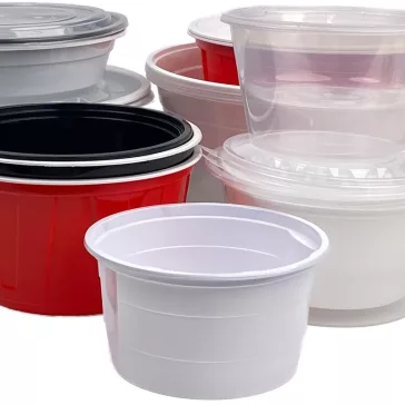 MŰANYAG TÁLAK ÉS TÁNYÉROK